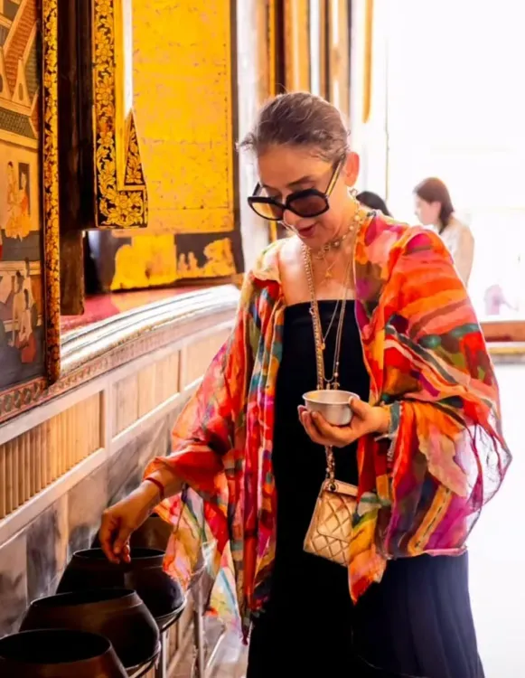 Manisha Koirala offers prayers at Reclining Buddha in Thailand