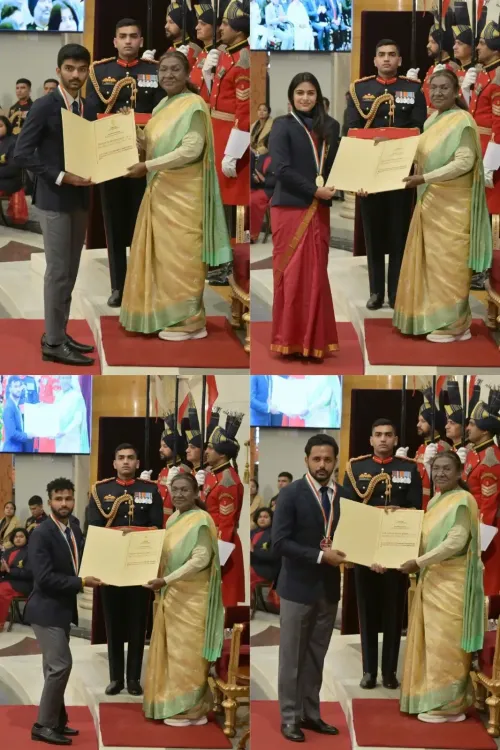 Gukesh, Manu, Harmanpreet, Praveen Honoured with Khel Ratna by President Murmu at Rashtrapati Bhavan
