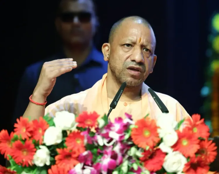 'क्या मारीच की तरह घुसा था अपराधी? पुलिस की गोली से हुआ छलनी', सीएम योगी का सख्त संदेश