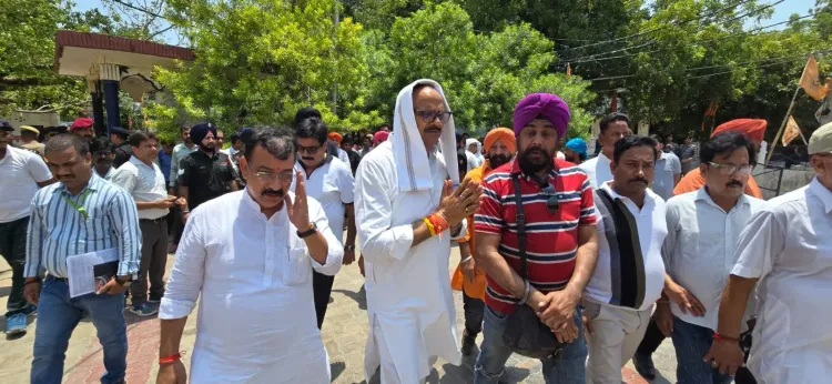 अलीगंज अग्निकांड: ब्रजेश पाठक का अखिलेश पर हमला — '15 मौतें आपकी सरकार के भ्रष्टाचार का नतीजा'