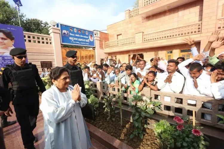 Mayawati Condemns Congress and SP for Exploiting Kanshi Ram's Legacy for Political Gain