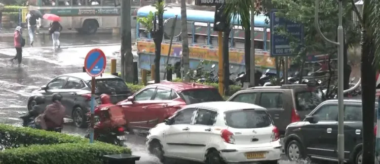 Orange alert for heavy rain in 8 south Bengal districts, low-pressure active