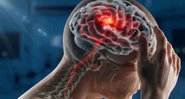 मिडिल एज में छोटी‑छोटी चीजें भूलना बड़े खतरे की चेतावनी, अल्जाइमर के हो सकते हैं शुरुआती संकेत