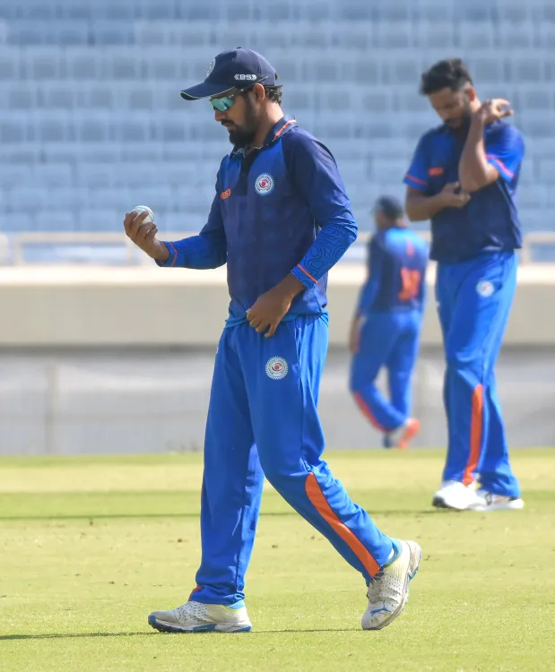 How Did Middle Order Batters Save Bihar in the Ranji Trophy Plate Final?