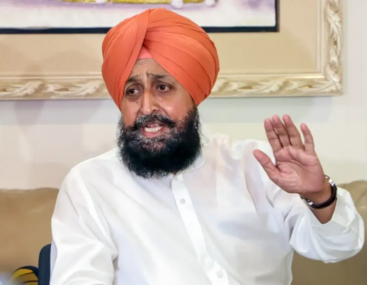 Punjab Congress Leader Critiques AAP Ministers' Walkout During Governor's Address