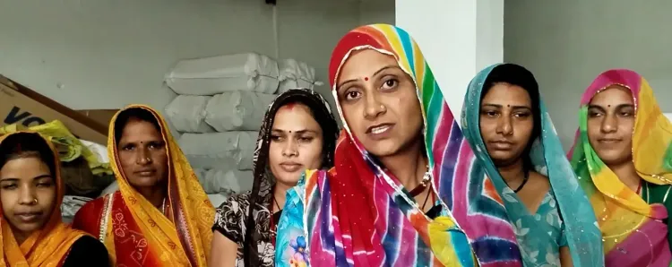 लखपति दीदी योजना: नीमच की ग्रामीण महिलाओं ने स्व-सहायता समूहों से पाई आर्थिक आज़ादी, हर माह ₹20-25 हज़ार की कमाई