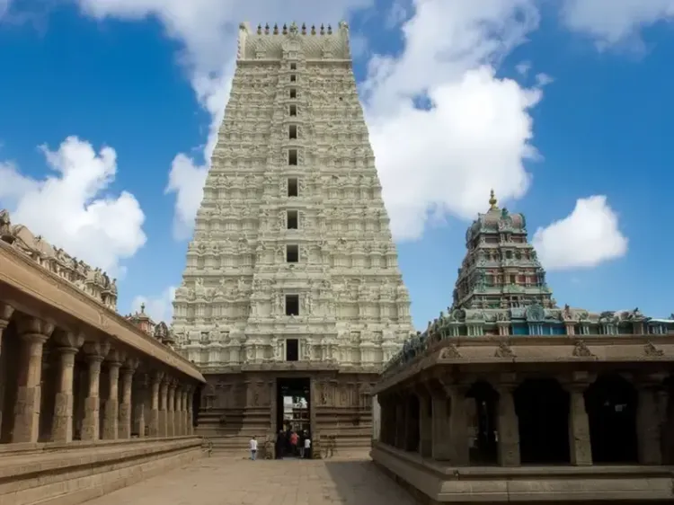 क्या भगवान शिव का अन्नामलैयार मंदिर मोक्ष का द्वार है, जो पंचभूतों में अग्नि तत्व का प्रतिनिधित्व करता है?