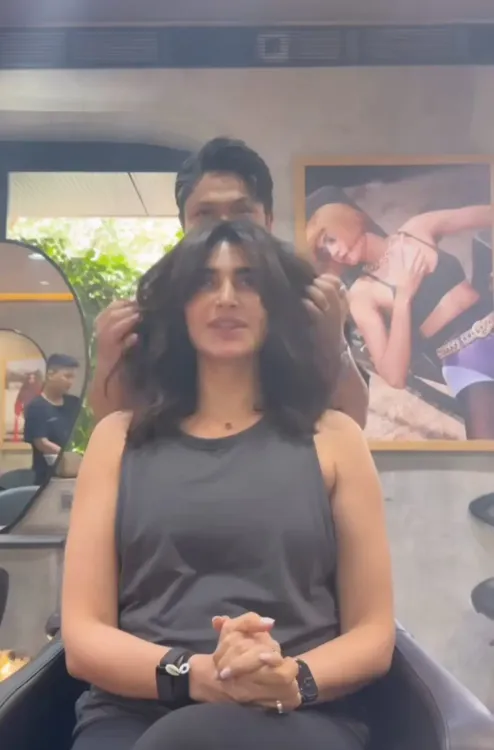 Karishma Tanna Debuts Chic Short Hair Amid Pregnancy