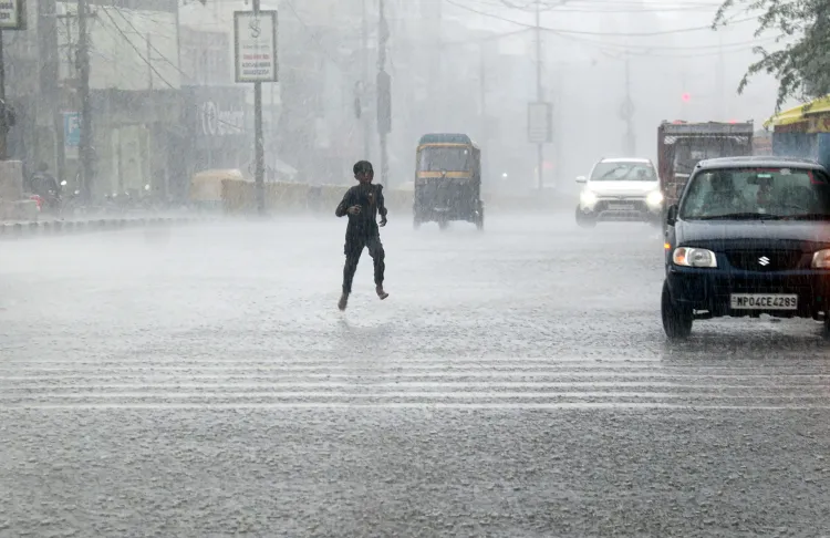 Will the Monsoon Continue in MP with Heavy Rain Alert for Sep 25-26?