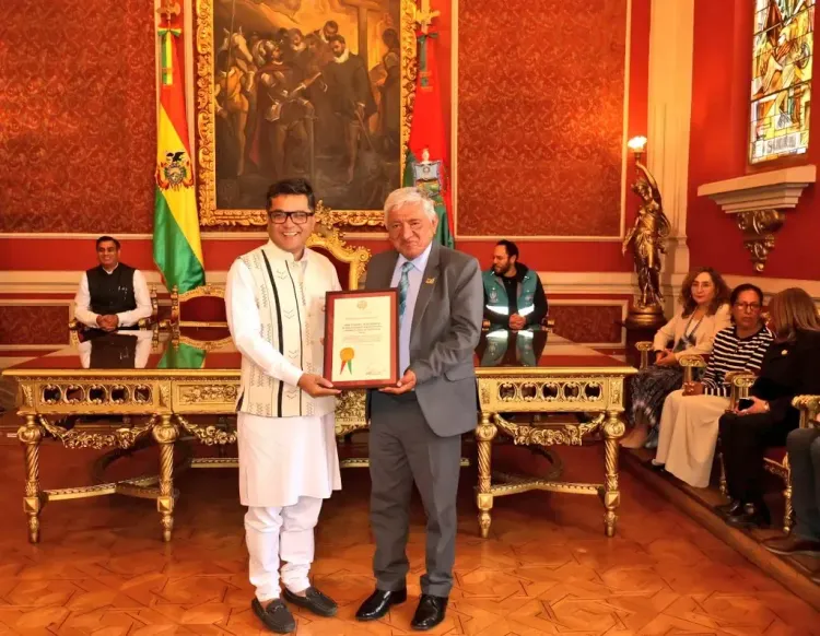 How is MoS Margherita Strengthening Ties with La Paz Mayor?