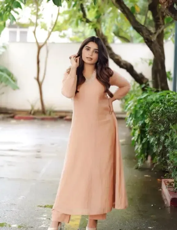 क्या साउथ एक्ट्रेस गौरी जी. किशन ने मोटापे पर पूछे गए सवाल पर भड़कीं?