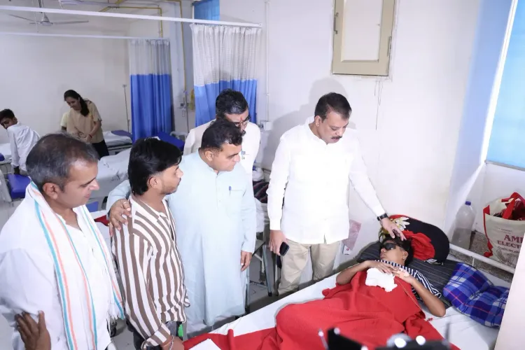Did Congress Hold BJP Government Responsible for the Carbide Gun Incident?
