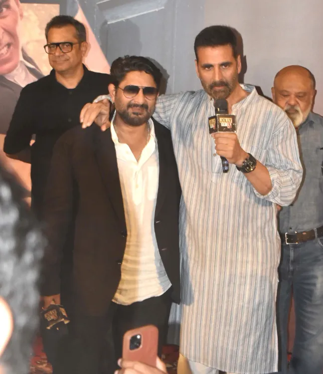 Why has MP High Court Sent Notices to Akshay Kumar, Arshad Warsi, and Others Over Controversial Song in 'Jolly LLB 3'?