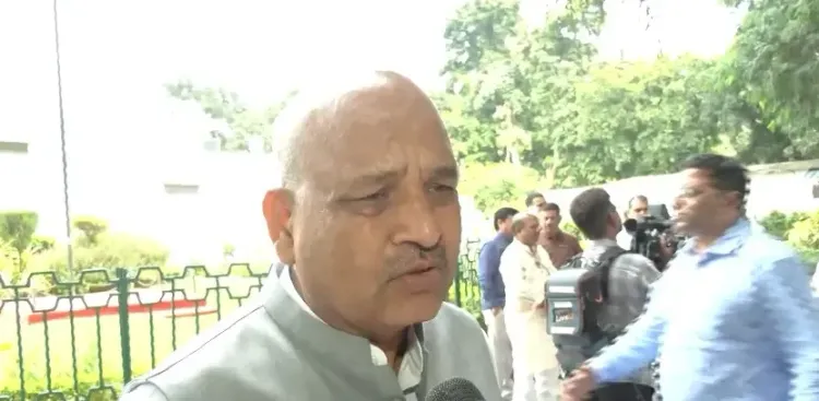मुख्य चुनाव आयुक्त ज्ञानेश कुमार तुरंत इस्तीफा दें — कांग्रेस का आरोप, संविधान-प्रदत्त अधिकार किए नष्ट