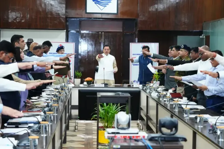 क्या मुख्यमंत्री धामी ने 'सतर्कता-हमारी साझा जिम्मेदारी' थीम पर आधारित जन जागरुकता कार्यक्रम का शुभारंभ किया?