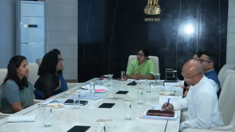 क्या मुख्यमंत्री रेखा गुप्ता ने उच्चस्तरीय बैठक में सामाजिक कल्याण योजनाओं की समीक्षा की?