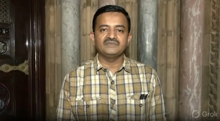 मुंबई एसी लोकल में AC खराब, मुलुंड स्टेशन पर 3 यात्रियों को सांस की तकलीफ; सभी की हालत सामान्य
