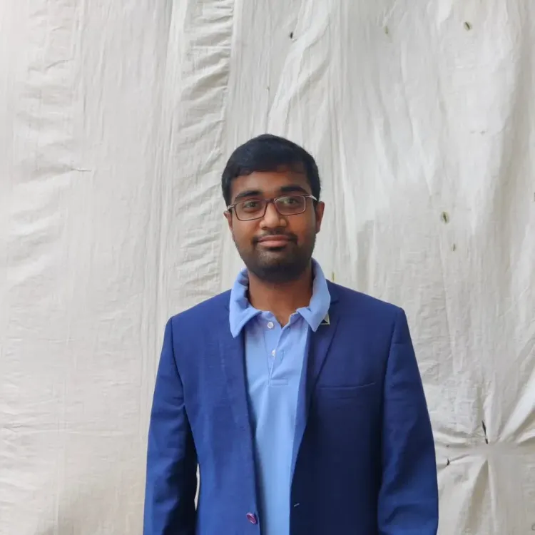इनियान पन्नीरसेलवम खिताब से एक कदम दूर, हर्ष सुरेश ने 8वें दौर में ड्रॉ पर रोका