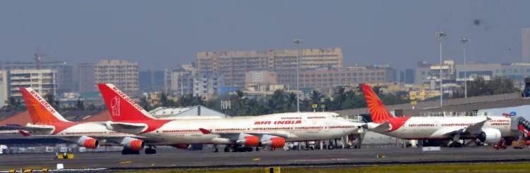 क्या मुंबई इंटरनेशनल एयरपोर्ट को बम से उड़ाने की धमकी दी गई?