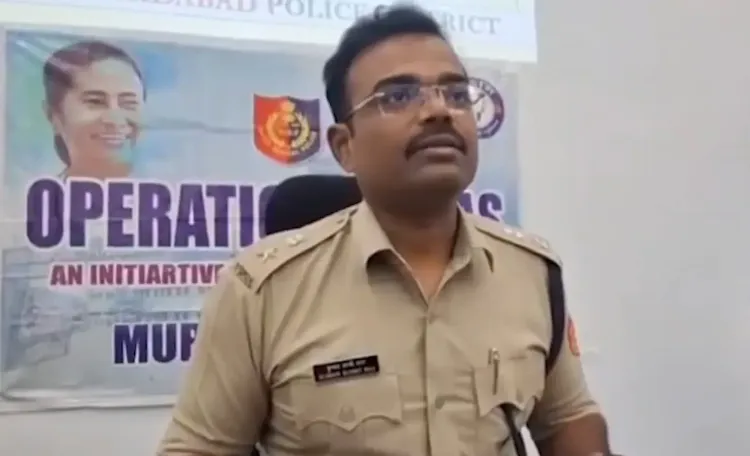 क्या मुर्शिदाबाद पुलिस ने चार आरोपियों को गिरफ्तार कर बमों का जखीरा बरामद किया?