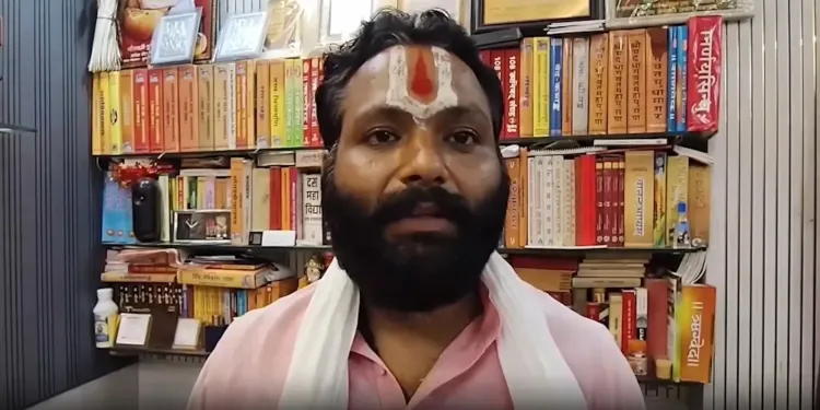 बाबा रामदेव के धर्मांतरण बयान पर अयोध्या के संतों का समर्थन, कहा- भारतीय मुसलमानों की जड़ें सनातन से