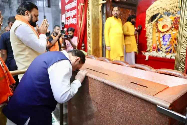 Nadda Seeks Blessings at Patna's Mahavir Mandir for Nation
