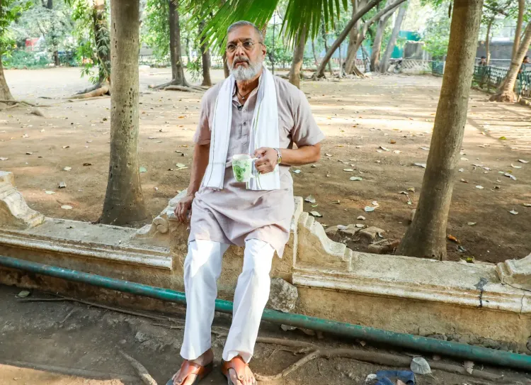 नाना पाटेकर का निधन: KBC में बताई थी मुंबई छोड़ गांव लौटने की वजह — 'मैं गांव का हूं, वहीं रहता हूं'