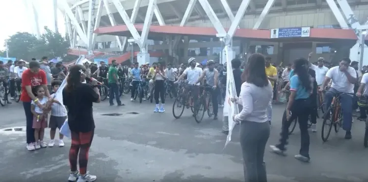 दिल्ली में 'फिट इंडिया संडे ऑन साइकिल' का 84वाँ संस्करण, 'नशा मुक्त भारत' थीम पर हज़ारों युवाओं ने लिया हिस्सा