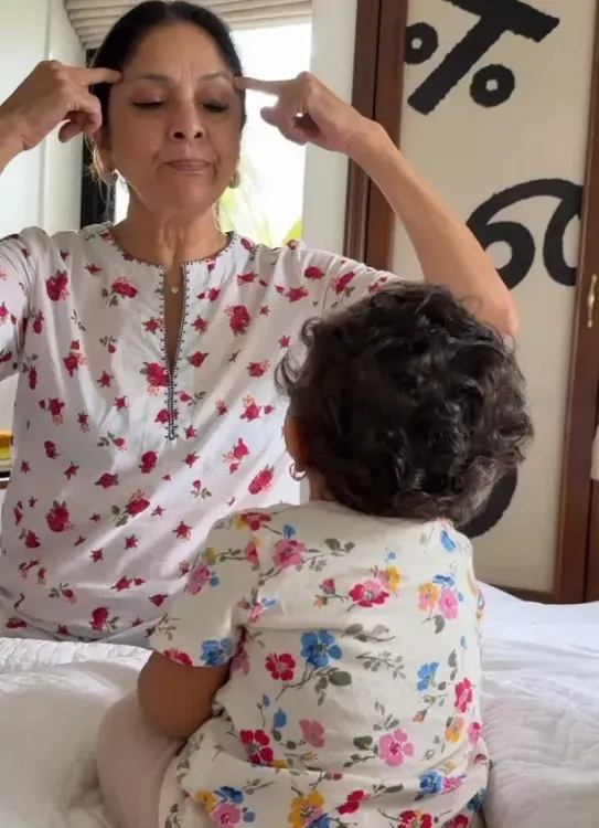 क्या नीना गुप्ता अपनी नातिन मतारा को 'ओम' का जाप सिखा रही हैं?