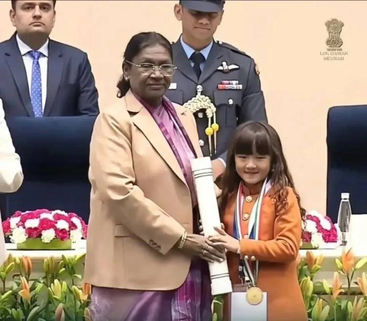 क्या राष्ट्रपति ने नौ साल की एस्थर लालदुहावमी ह्नामटे को बाल शक्ति पुरस्कार से सम्मानित किया?