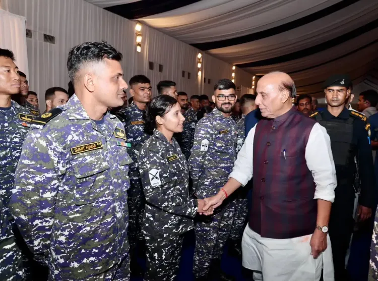 भारतीय नौसेना को मिला पहला फ्लीट सपोर्ट पोत, 43,500 टन का स्वदेशी जहाज़ विशाखापट्टनम में शामिल