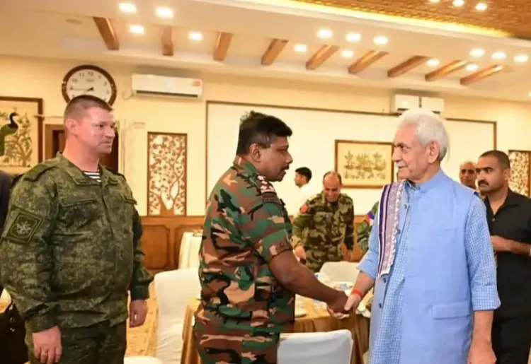क्या एनडीसी कोर्स में हिस्सा ले रहे अधिकारियों से एलजी मनोज सिन्हा ने मुलाकात की?