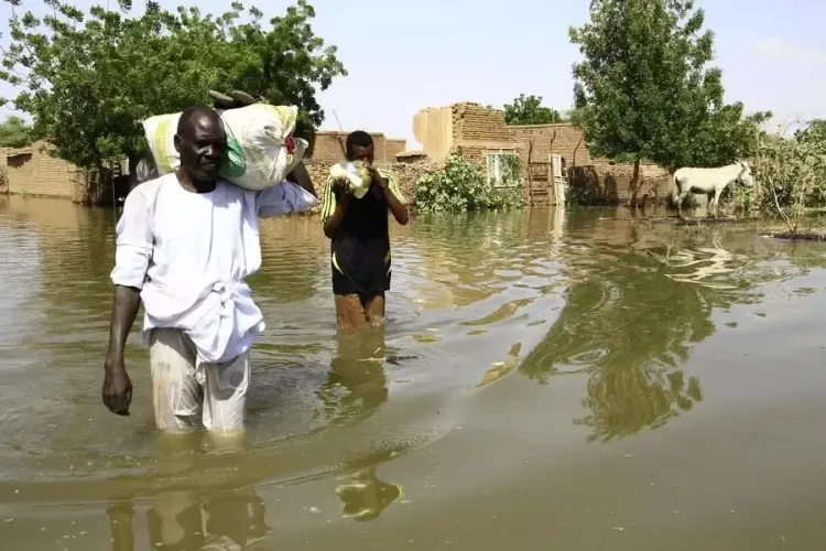 How Are Nearly 890,000 People in South Sudan Affected by Floods?