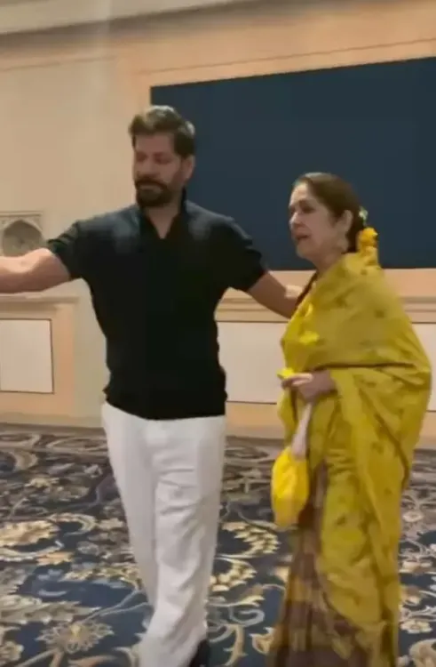 Neena Gupta visits Jasbir Jassi's rehearsals ahead of India Music Retreat