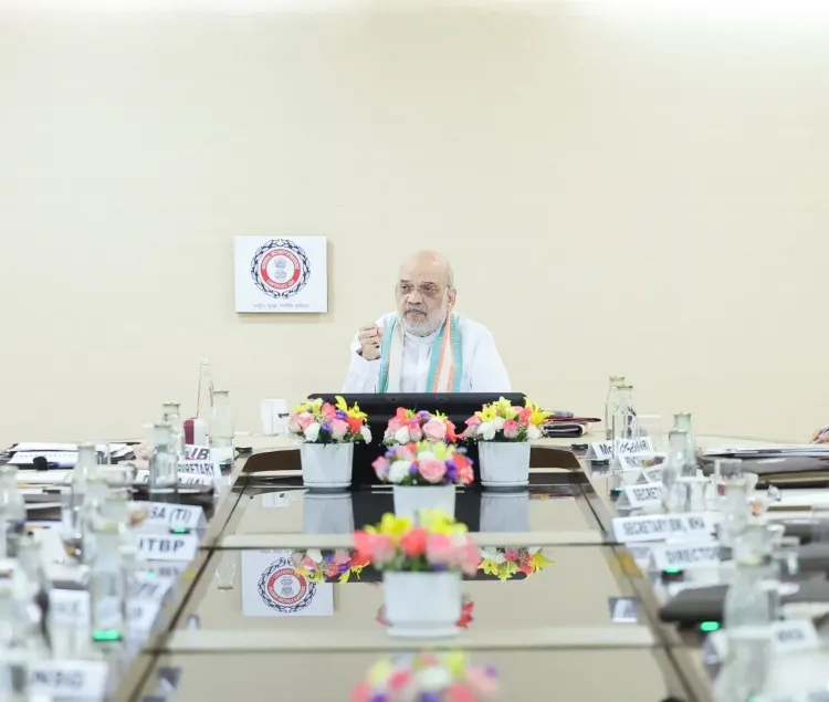 नेपाल बाढ़: अमित शाह ने बिहार-यूपी के CM से की बात, NDRF हाई अलर्ट पर; ईशा फाउंडेशन के 77 श्रद्धालु लापता