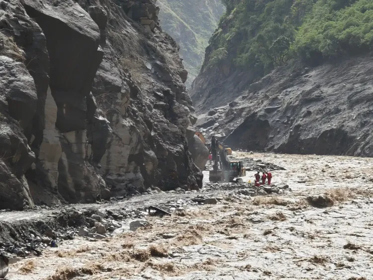 नेपाल में बाढ़ का हाई अलर्ट: बूढ़ी गंडकी नदी में उफान, त्रिशूली दोभान तक लोगों को किनारे से दूर रहने की चेतावनी