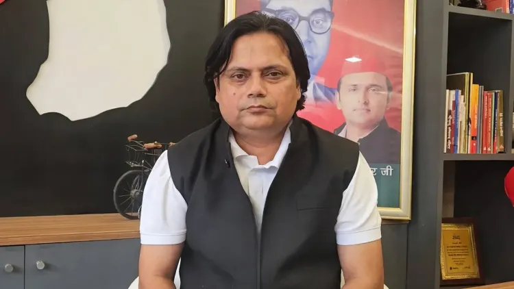 नेपाल में फंसे भारतीयों को निकाले केंद्र, दल-बदल कानून में सुधार हो: सपा प्रवक्ता फखरुल हसन चांद