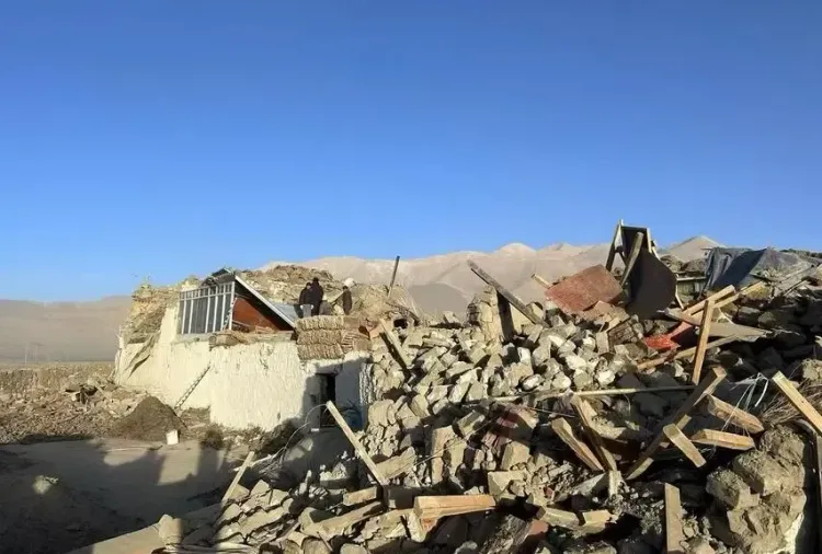 Nepal-Tibet Quake: 126 Lives Lost and Thousands of Homes Damaged