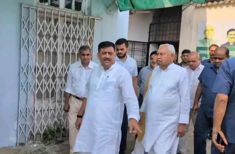 Nitish Kumar inspects JD(U) national office at Jantar Mantar