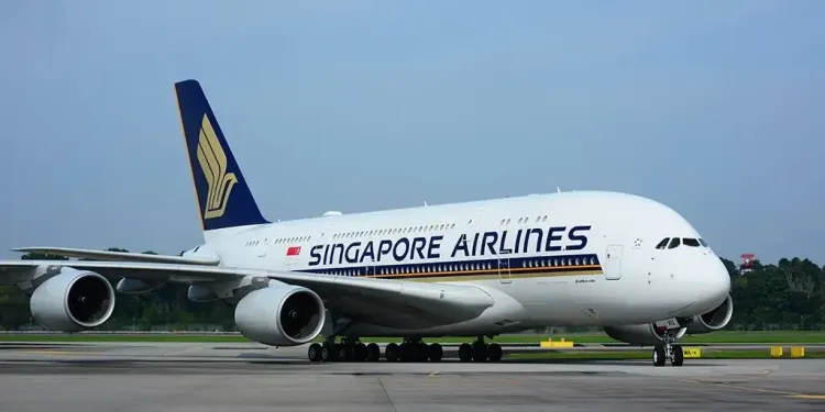 Singapore Airlines fined ₹50,000 for denying food, milk to infant on 15-hr flight