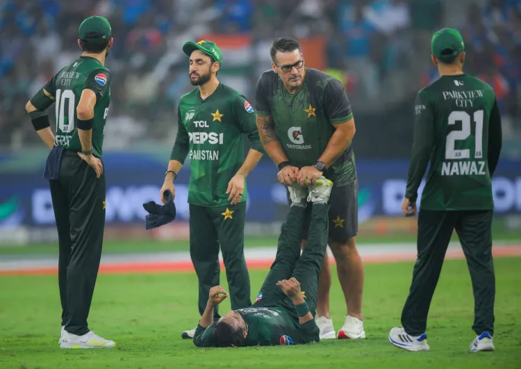 Should We Panic After Pakistan’s Asia Cup Loss? Mohammad Yousuf Weighs In