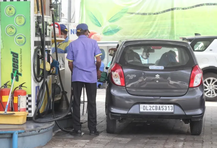 Fuel prices unchanged, petrol pumps stocked, LPG supply at 100%: Govt