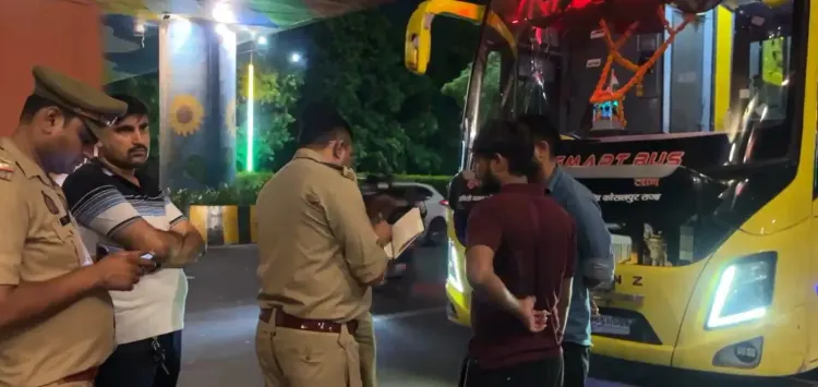 नोएडा-ग्रेटर नोएडा में गौतमबुद्धनगर पुलिस का बड़ा चेकिंग अभियान, बस-टैक्सी समेत सार्वजनिक वाहनों की सघन जांच