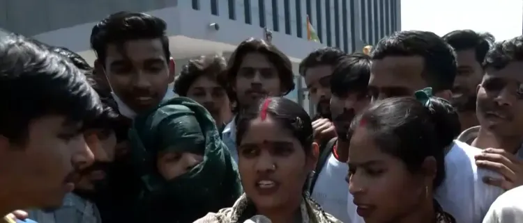 Noida Factory Workers' Protest Over Low Wages Erupts Into Violence; Seek Salary Hikes Up to Rs 25,000