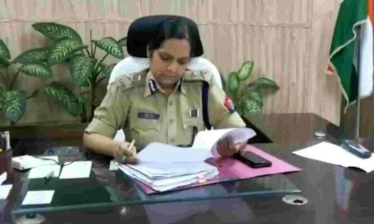 नोएडा में श्रमिकों के उग्र प्रदर्शन के बाद पुलिस में बड़े बदलाव, डीसीपी और एसीपी का तबादला