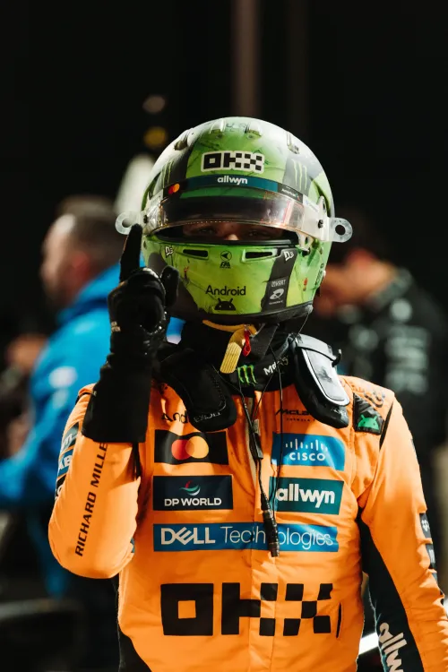 How Did Norris Secure Pole Position at the Las Vegas GP Ahead of Verstappen and Sainz?