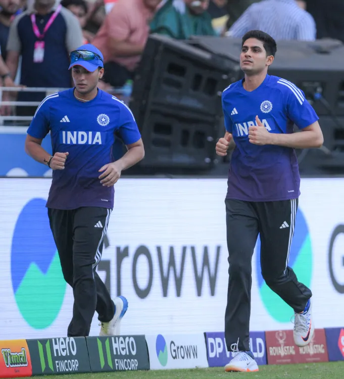 शुभमन गिल से अभिषेक शर्मा की मदद: टी20 विश्व कप में सलाह और बल्ला