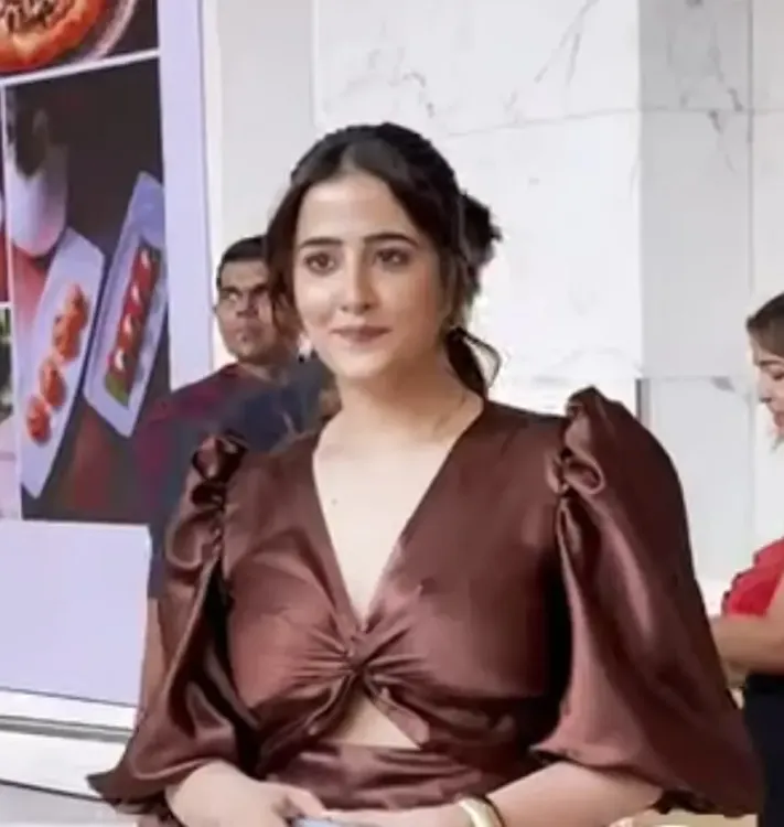 Nupur Sanon Dazzles at Magnum's LFW in a Label-Nobo Ensemble