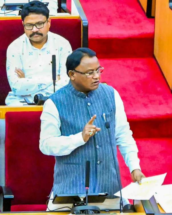 ओडिशा में 128 गैरहाजिर डॉक्टरों पर विभागीय कार्रवाई, 2012 से अनुपस्थित डॉ. पाणिग्रही बर्खास्त