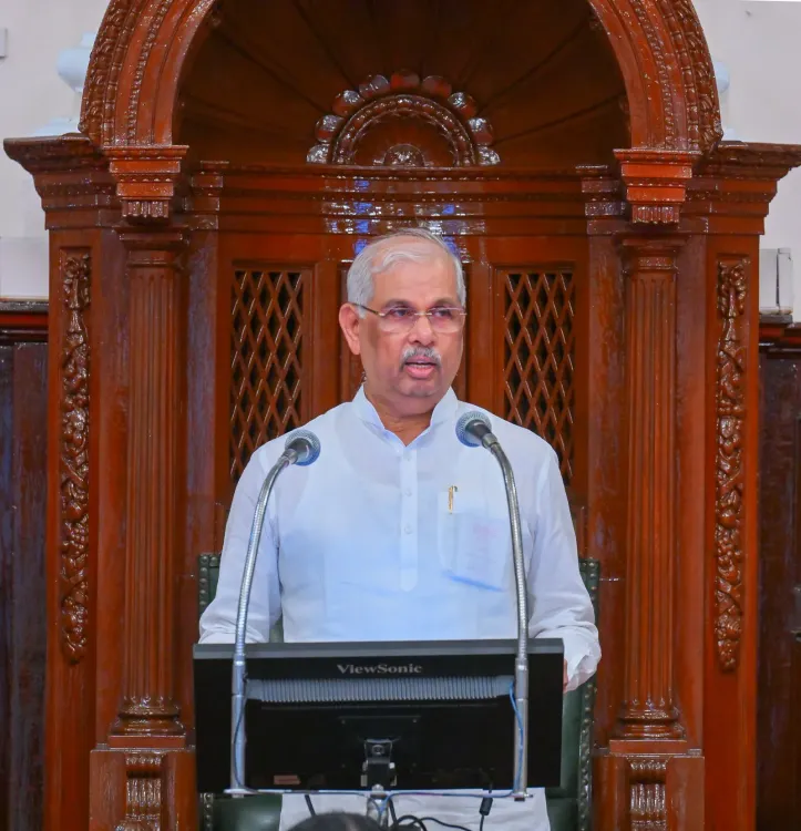 Mullaperiyar dam row: Governor Arlekar reads out two conflicting state positions